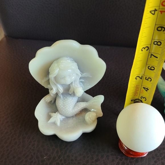 Luminous Figurines - Picture 3 of 6
